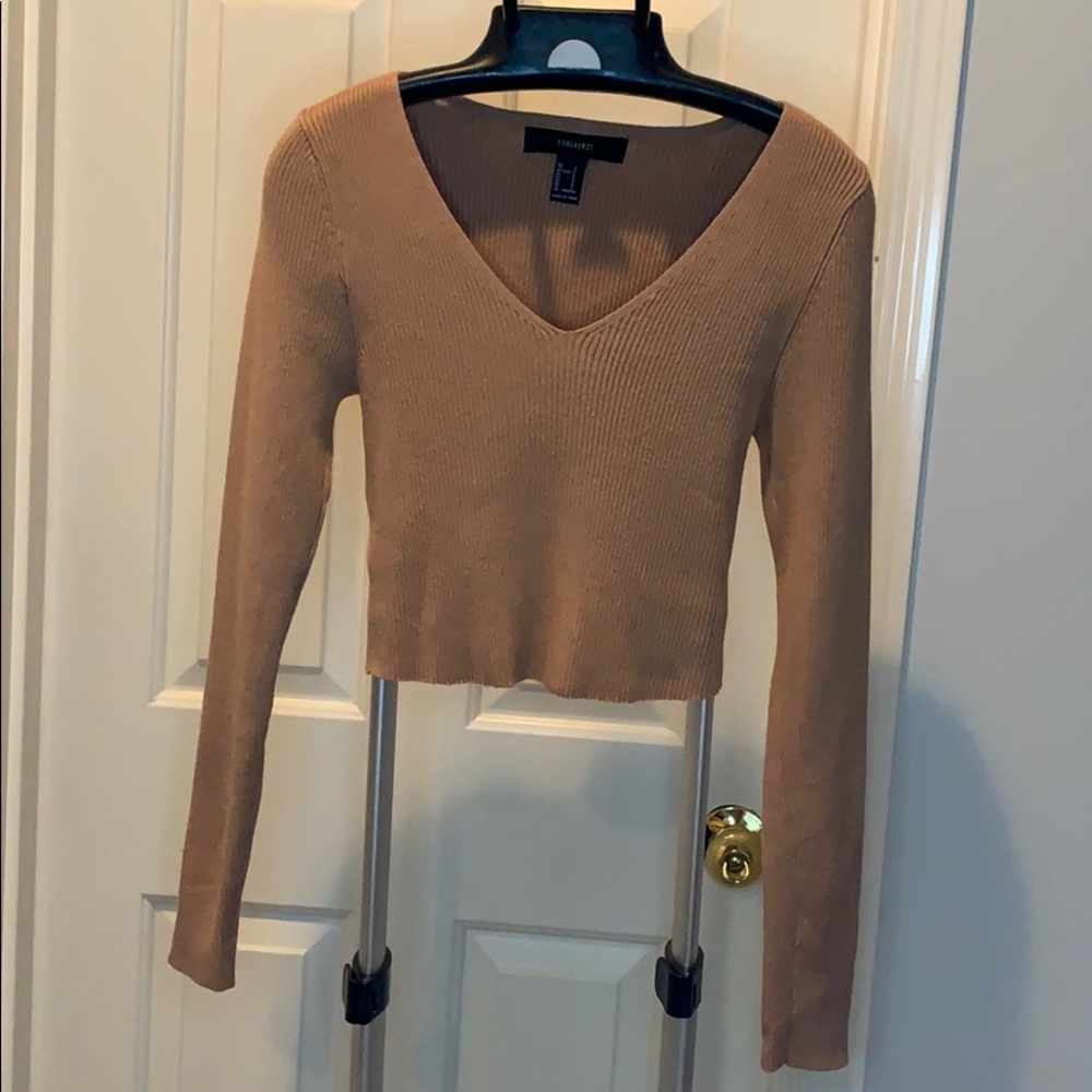 Women’s long sleeves top